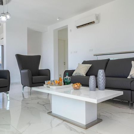 Villa Pleiades Пафос Экстерьер фото