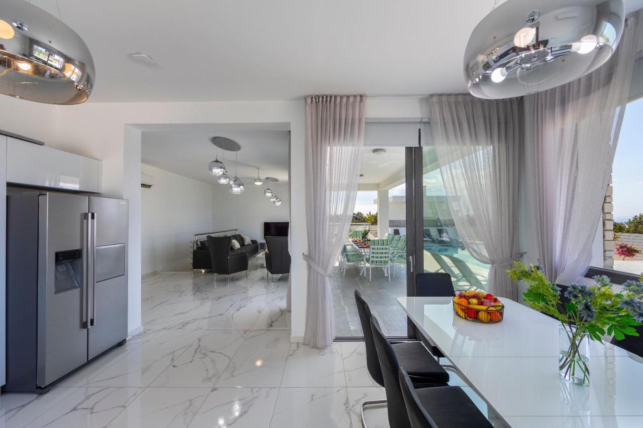 Villa Pleiades Пафос Экстерьер фото